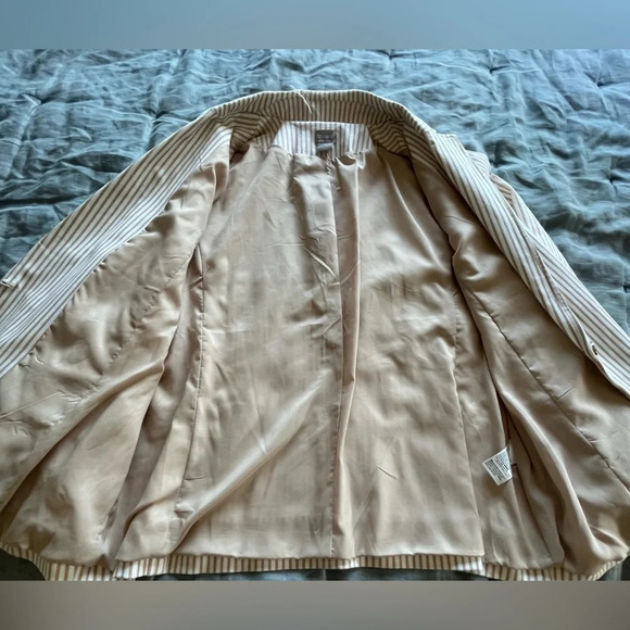 Chico’s Size 3 Bi-Stretch Tan White Striped Fully Lined Blazer Classic - Picture 4 of 7